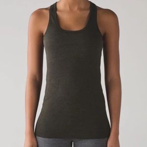 Lululemon swiftly tech racerback - barely worn- size 6